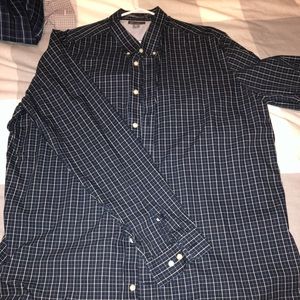 Men’s Eddie Bauer button downs shirts